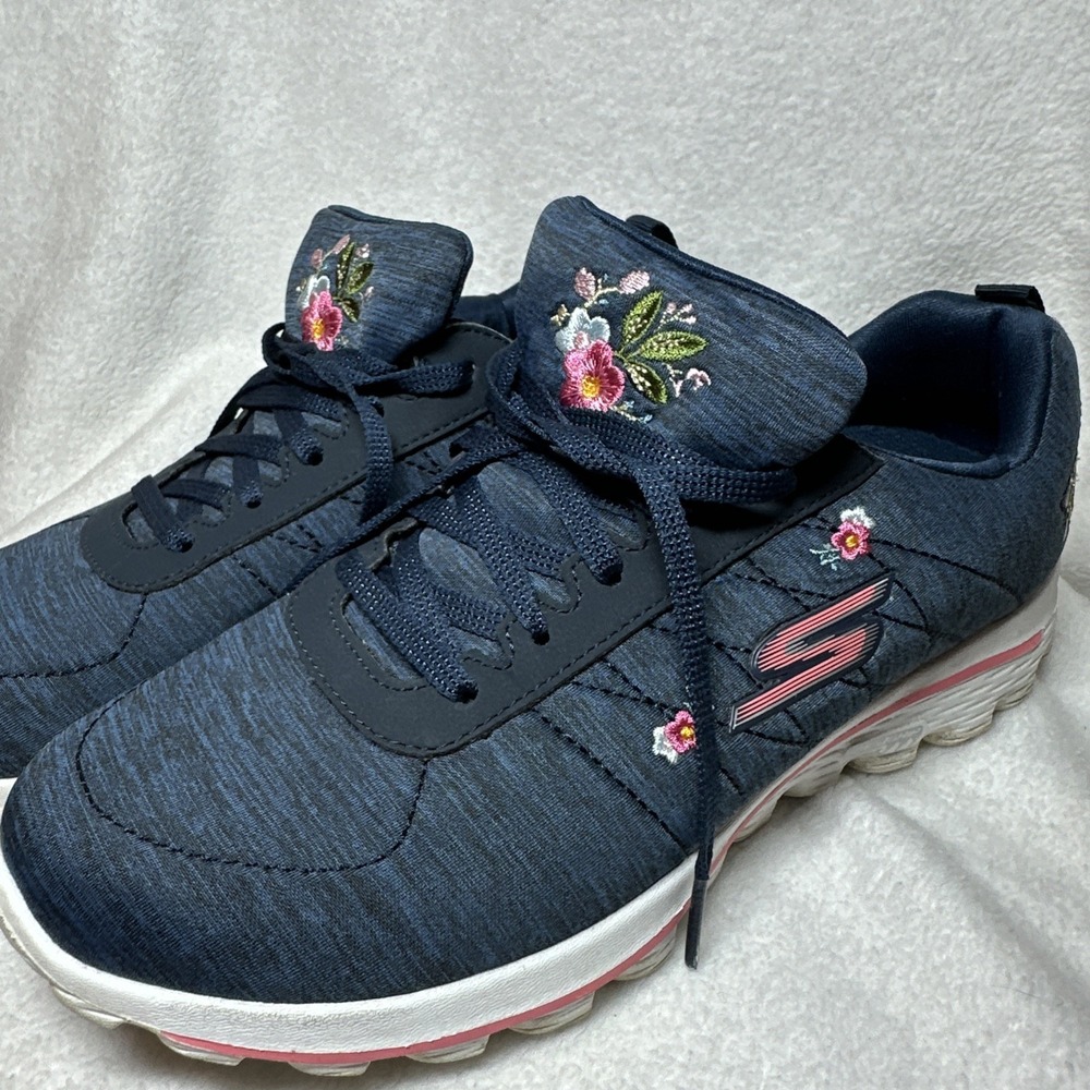 Skechers Women's Shoes With Floral Embroidery Design GoGolf Relaxed For Size 7.5 - Picture 3 of 16